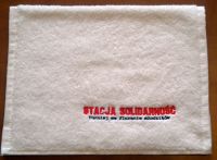 Ręcznik reklamowy z haftem 30cm/50cm gr.500g/m2